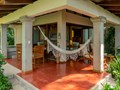 Le Beachfront Bungalow