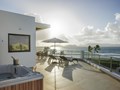 Aurora Anguilla, Merrywing Beach – Suite Deluxe Oceanfront avec Jaccuzzi