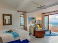 Beachfront Junior Suite du Aurora Anguilla Resort & Golf Club