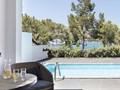 La Superior Seafront Bungalow with Private Pool du Minos Beach Art Hotel