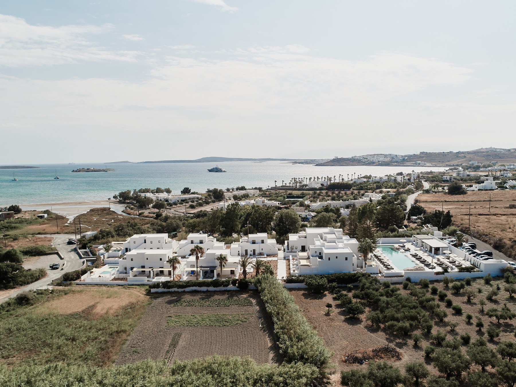 parilio paros booking