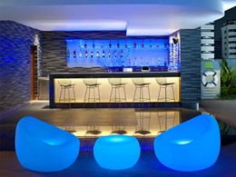 Le Splash bar de l'hôtel Aloft Bangkok en Thailande