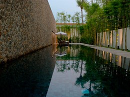 La superbe piscine de l'Amansara à Siem Reap