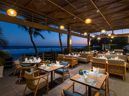 Le restaurant Coracle Grill en bord de mer