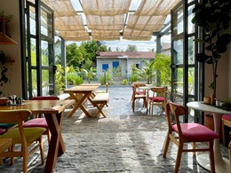 Un espace de vie ouvert sur le jardin tropical