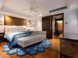 Premium Mezzanine (Singaraja Lounge Access)