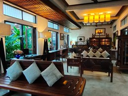 Le lobby de l'hôtel