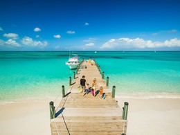 Ponton du Beaches Turks and Caicos situé au Sud des Bahamas