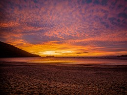 Admirez des couchers de soleil flamboyants