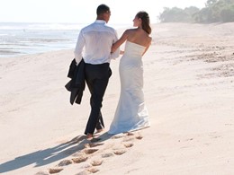 Mariage sur la plage du Bulgari Resort