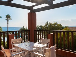 One Bedroom Suite Sea View