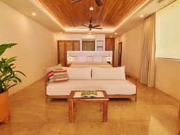 Beachfront Suite Balcony