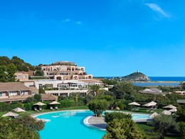 Vue de l'hôtel Chia Laguna Resort en Sardaigne