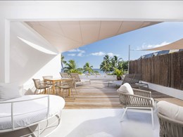 Upper Floor Solarium Suite 