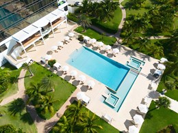 Aurora Anguilla, The Tower - vue aérienne de la piscine