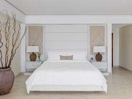 Aurora Anguilla, Rendezvous Beach - Junior Suite Resort View 