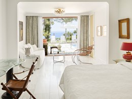 Pool 2 Bedroom Suite Sea View