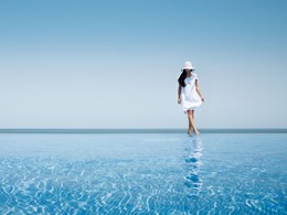 Profitez de la superbe piscine du Desert Islands Resort