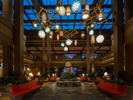 La décoration tropicale du lobby du Disney's Polynesian Village Resort
