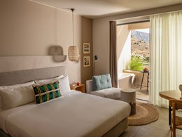 Sapphire Zen Suite with Outdoor bathtub (Cool Living Selection)