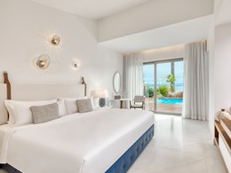 Pavilion Suite Waterfront with Private Pool (Haute Living Selection)