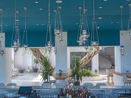 Le Blue Bar de l'hôtel Domes Miramare en Grèce