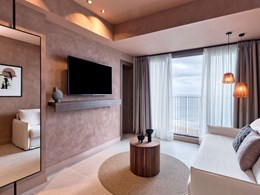 Sapphire Family Suite HLS