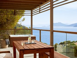 Nest Infinity Premium Suite Hot Tub Upper Floor