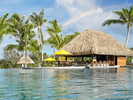 Le bar de l'hôtel Four Seasons Resort à Bora Bora