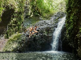 Partez à la découverte des fameuses cascade d'Hawaii