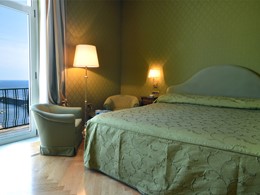 Deluxe Junior Suite de l'hôtel Grand Hotel Vesuvio