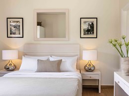 Family Summer Home Shaded Veranda & Gardens 