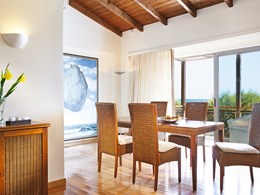 Two Bedroom Bungalow Suite Seaview 