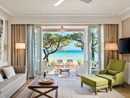 Deluxe Beachfront Suite - Adult only