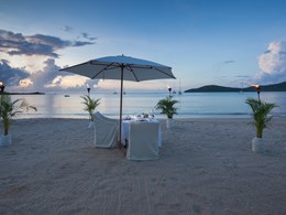 Offrez-vous un dîner romantique sur la plage