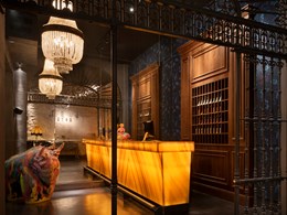 La réception de l'hôtel au coeur de Séville