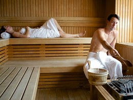 Le sauna de l'hôtel Sacacomie, situé au Canada