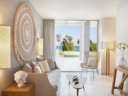 Deluxe One Bedroom Bungalow Suite- Beach Front