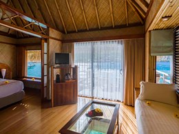 Overwater Bungalow Otemanu Mountain View 