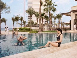 La superbe piscine du Jumeirah Al Naseem à Dubaï