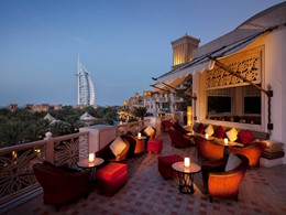 Le bar Koubba de l'hôtel Al Qsar à Dubaï