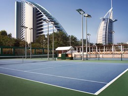 Court de tennis de l'hôtel 5 étoiles Jumeirah Beach