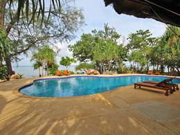 La piscine du Koh Jum Beach Villas