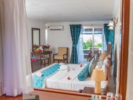 One Bedroom Beach House Suite 