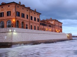 Vue de l'hôtel La Posta Vecchia depuis mer Tyrrhénienne