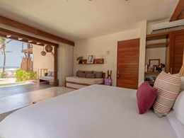 Sea View Ground Floor Suite with Plunge Pool 