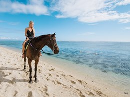 Balade à cheval sur la plage
