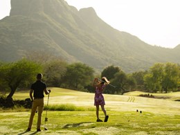 Accédez au superbe parcours du Tamarina Golf