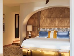 One Bedroom Oceanfront Suite with Plunge Pool