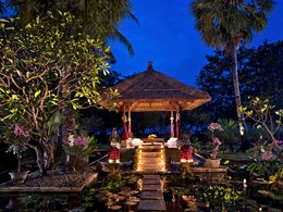 Le jardin de l'hôtel Matahari Beach Resort & Spa